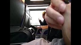 來自俄羅斯的妓女在Vernada的妓院裡撕裂了癌症