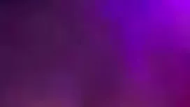 披著黑髮女士的裙子