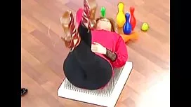 混蛋屁股和暨學生在嘴裡幫助上課