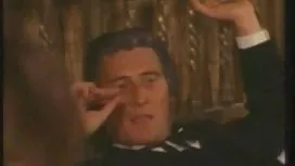 布魯內特去了唱片，和三個男人性交
