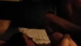 製作穿透構件和振動器