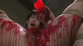 Blindfold開始從後面操，他完成了